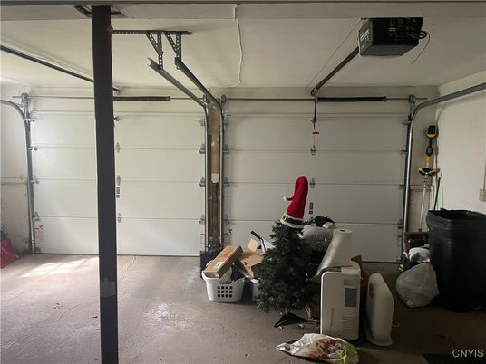 Garage, Interior