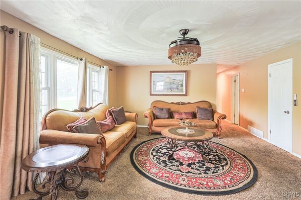 Chandelier, Interior, Living room