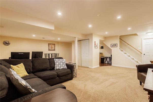 Dining room, Interior, Living room, Recessed Lighting
