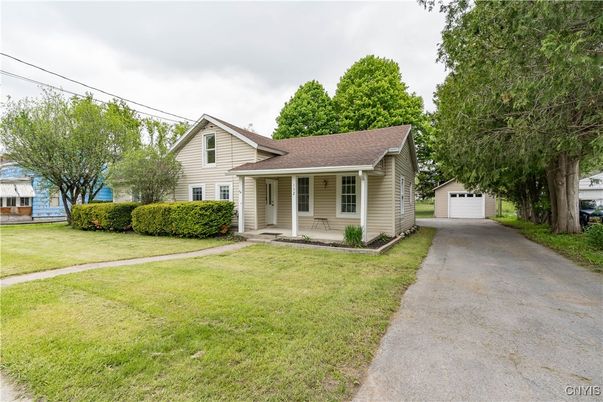 Backyard, Detached Garage, Exterior