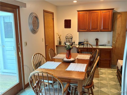 Dining room, Interior, Recessed Lighting