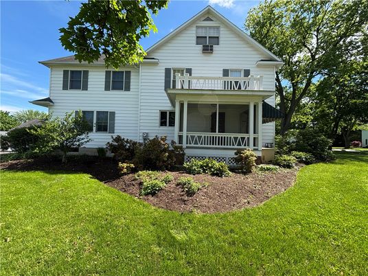 Backyard, Exterior, Facade, Farmhouse