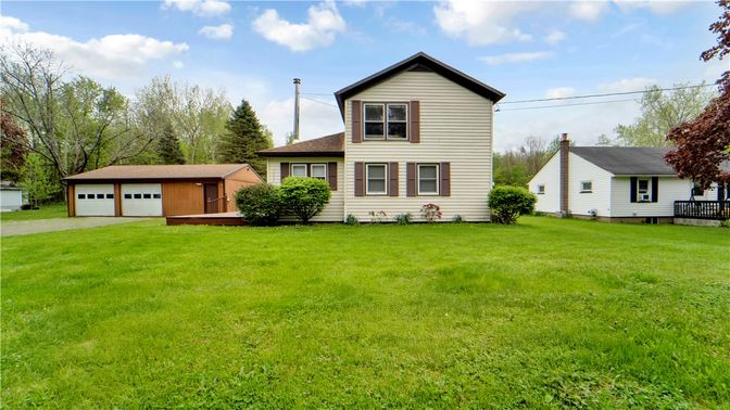 Backyard, Detached Garage, Exterior