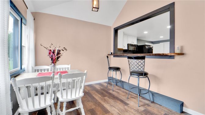 Dining room, Interior, Kitchen, Recessed Lighting, Wood Texture Flooring