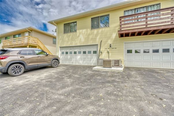 Attached, Exterior, Facade, Raised Ranch