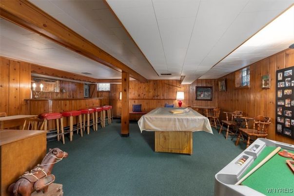 Billiard Table, Dining room, Game Room, Interior, Wooden Walls