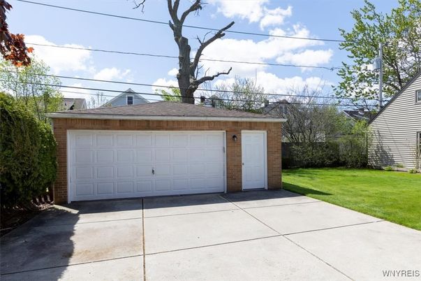 Backyard, Detached Garage, Exterior