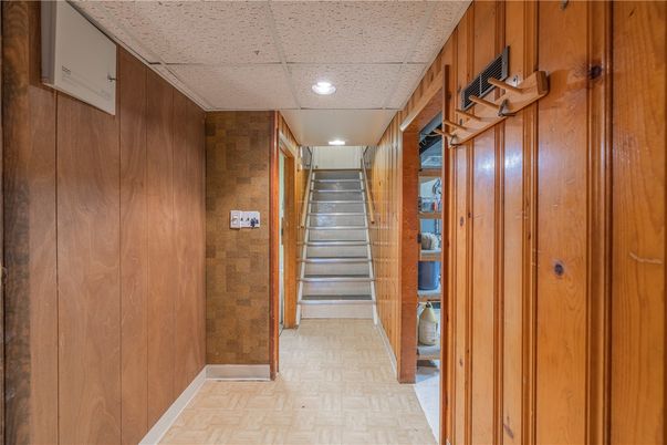 Interior, Recessed Lighting, Wood Texture Flooring, Wooden Walls