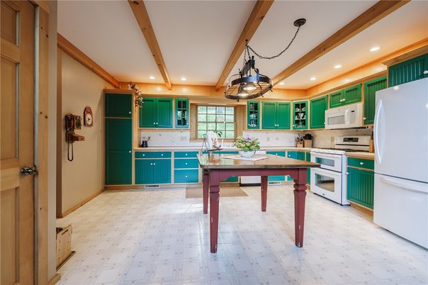 Interior, Kitchen, Pendant Lights, Recessed Lighting, Wooden Beams