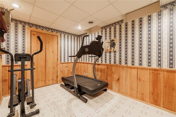 Fitness Equipment, Interior, Recessed Lighting