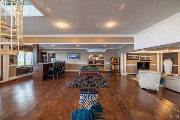 Interior, Recessed Lighting, Wood Texture Flooring