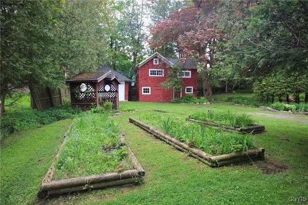 Backyard, Detached Garage, Exterior