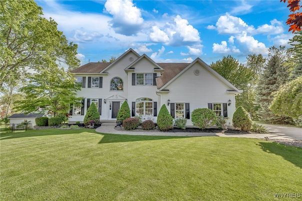 Backyard, Exterior, Facade, Farmhouse