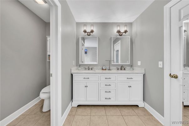 Bathroom, Dual Sink Vanities, Interior