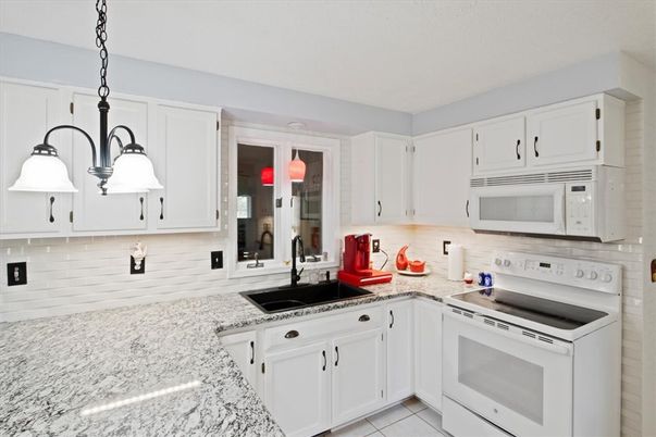 Interior, Kitchen, Pendant Lights