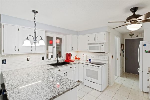 Interior, Kitchen, Pendant Lights