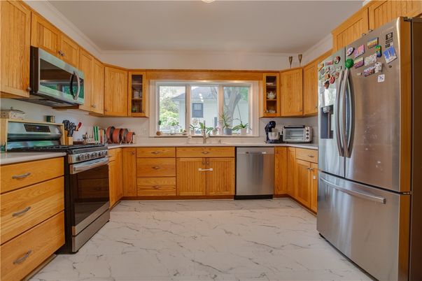 Interior, Kitchen, Marble, Stainless Steel Appliances