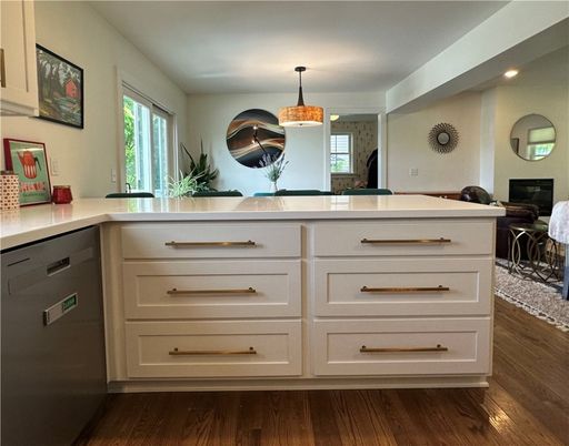 Interior, Recessed Lighting, Wood Texture Flooring