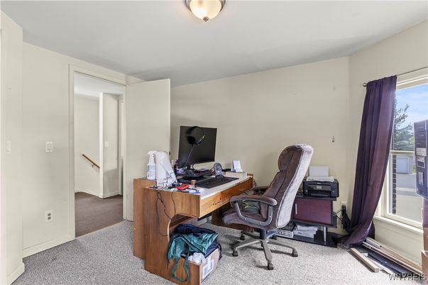 Home Office, Interior