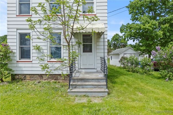 Exterior, Facade, None