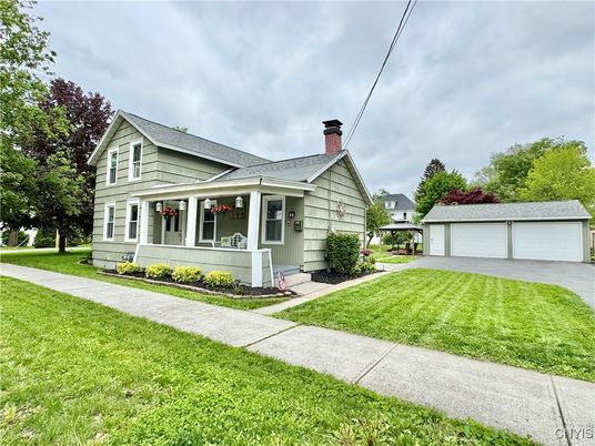 Backyard, Detached Garage, Exterior, Facade, Cape Cod