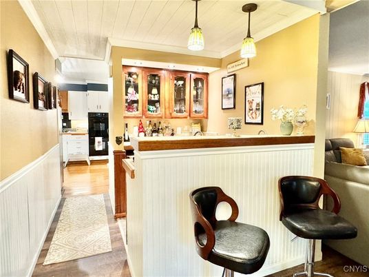 Interior, Pendant Lights, Recessed Lighting, Wood Texture Flooring