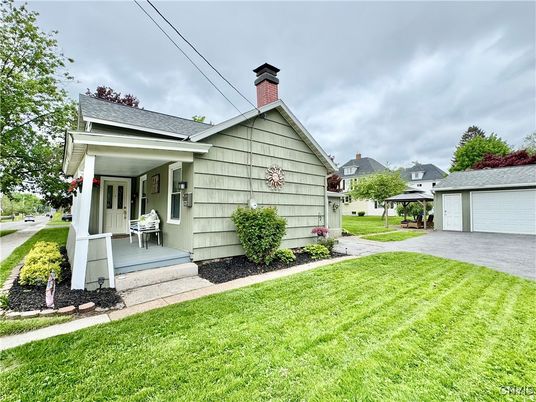 Backyard, Detached Garage, Exterior