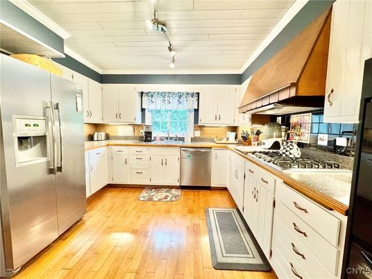Interior, Kitchen, Stainless Steel Appliances, Wood Texture Flooring