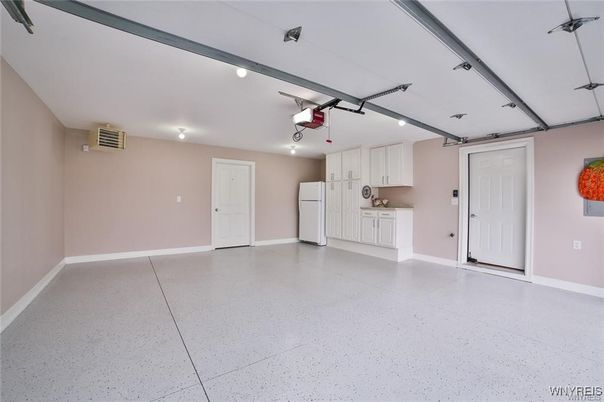 Garage, Interior, Washer