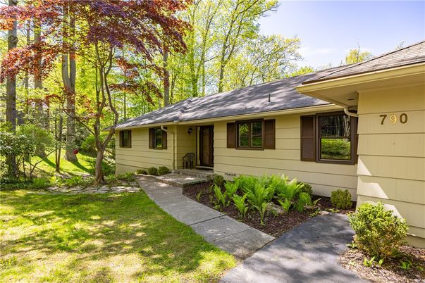 Exterior, Facade, Cape Cod