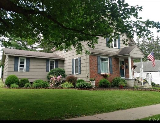 Exterior, Facade, Brick Facade, Cape Cod