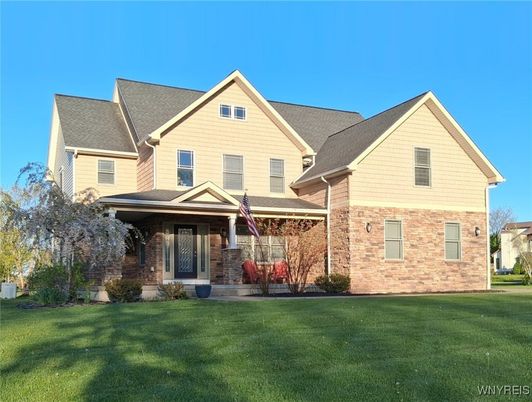Exterior, Facade, Brick Facade, Farmhouse