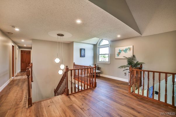 Interior, Pendant Lights, Recessed Lighting, Wood Texture Flooring