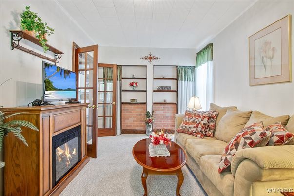 Fireplace, Interior, Living room