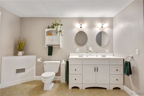 Bathroom, Interior