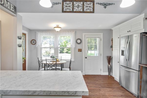 Dining room, Interior, Kitchen, Stainless Steel Appliances, Wood Texture Flooring