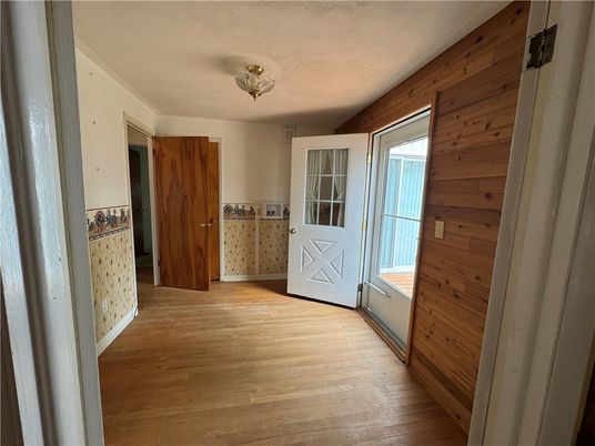 Empty room, Interior, Wood Texture Flooring, Wooden Walls