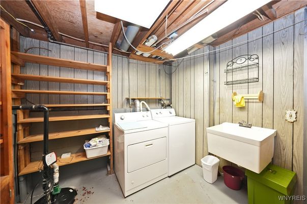 Interior, Washer, Wooden Walls