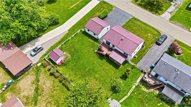 Exterior, Drone