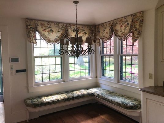 Chandelier, Interior, Wood Texture Flooring