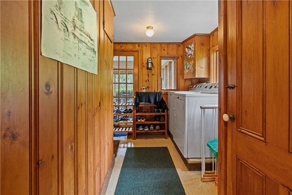 Interior, Washer, Wooden Walls