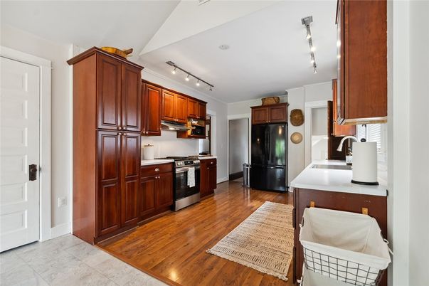 Interior, Kitchen, Stainless Steel Appliances, Wood Texture Flooring