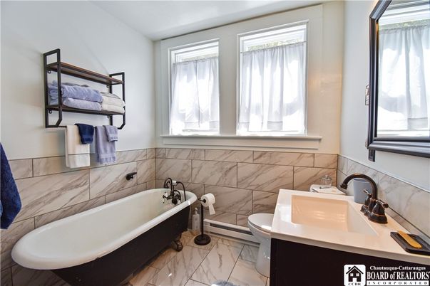 Bathroom, Free Standing Baths, Interior, Marble, Marble Walls