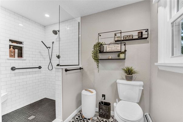 Bathroom, Interior, Recessed Lighting