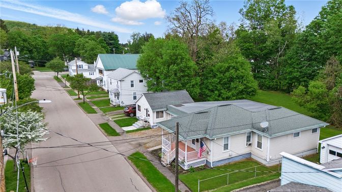 Exterior, Drone