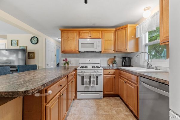 Interior, Kitchen, Stainless Steel Appliances