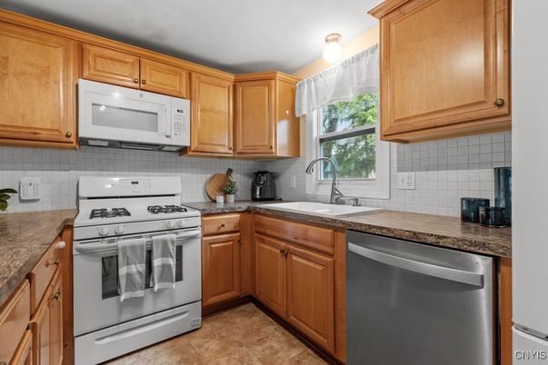 Interior, Kitchen, Stainless Steel Appliances