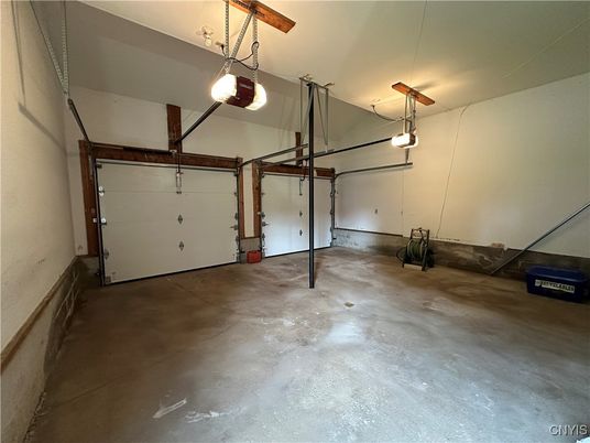 Garage, Interior