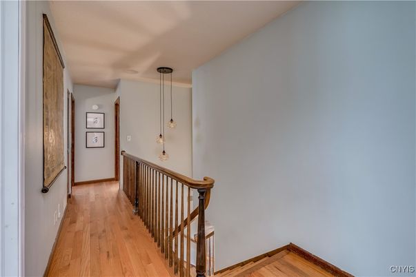 Interior, Pendant Lights, Wood Texture Flooring