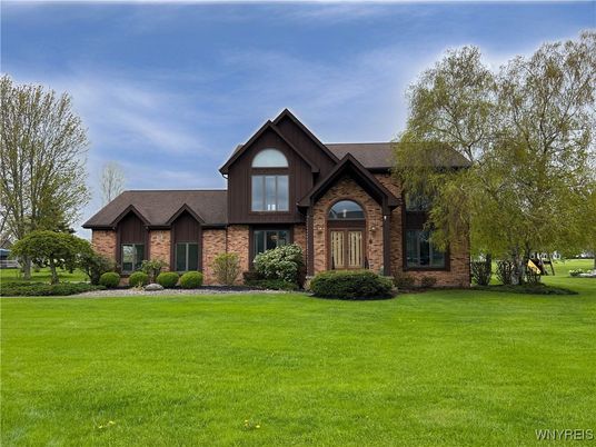 Exterior, Facade, Brick Facade, Brick Traditional